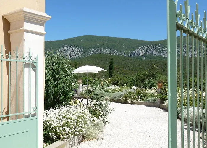 Domaine De Cousseres